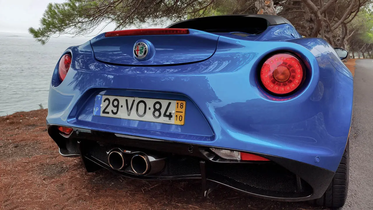 alfa romeo 4c spider italia 5